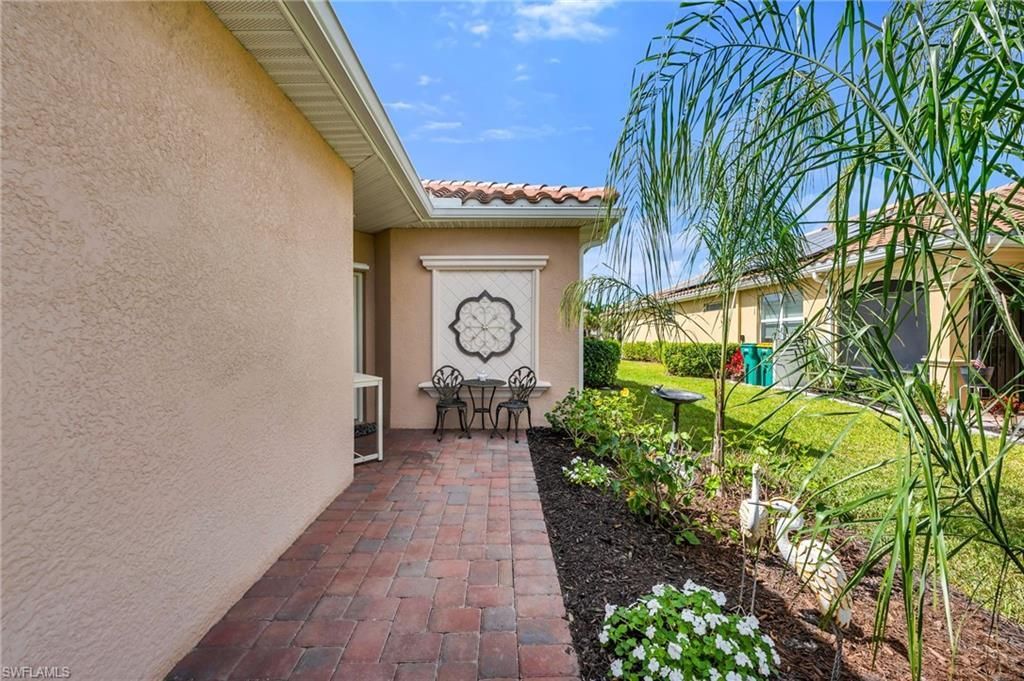 2543 Vine Ave, Naples, FL 34120 Photo