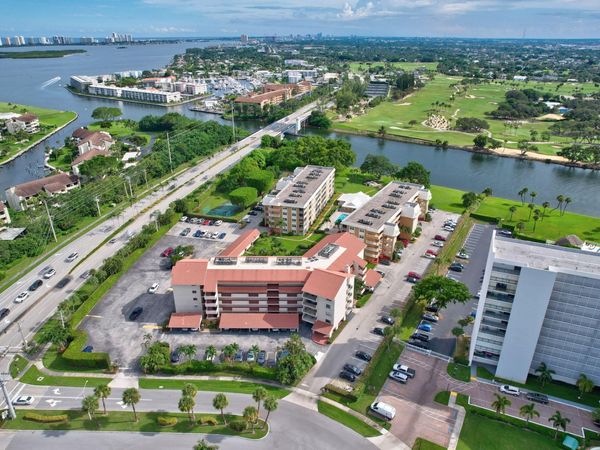 300 Golfview Road, Unit 407, North Palm Beach, FL 33408