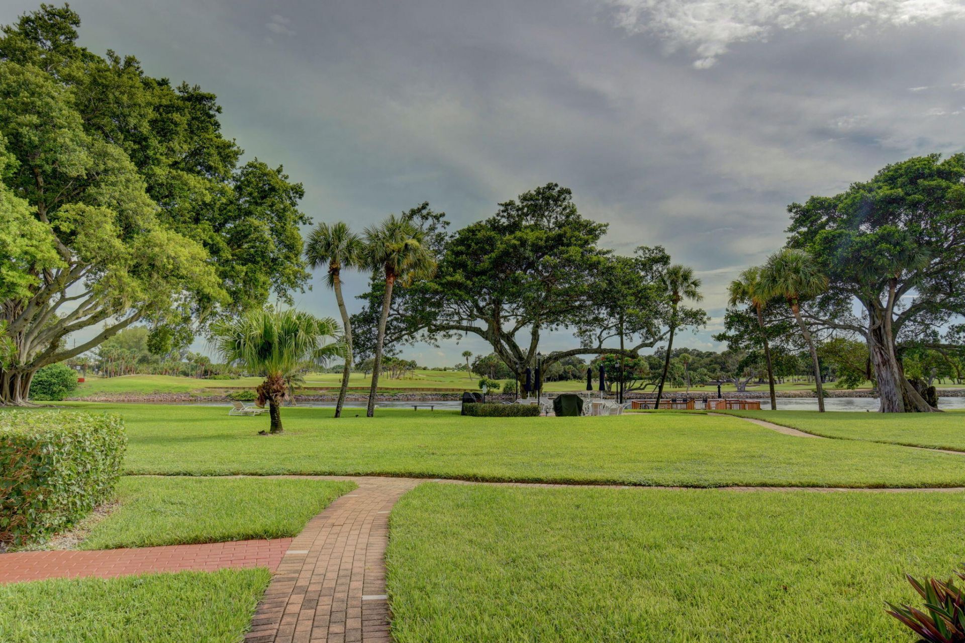 300 Golfview Road, Unit 407, North Palm Beach, FL 33408 Photo