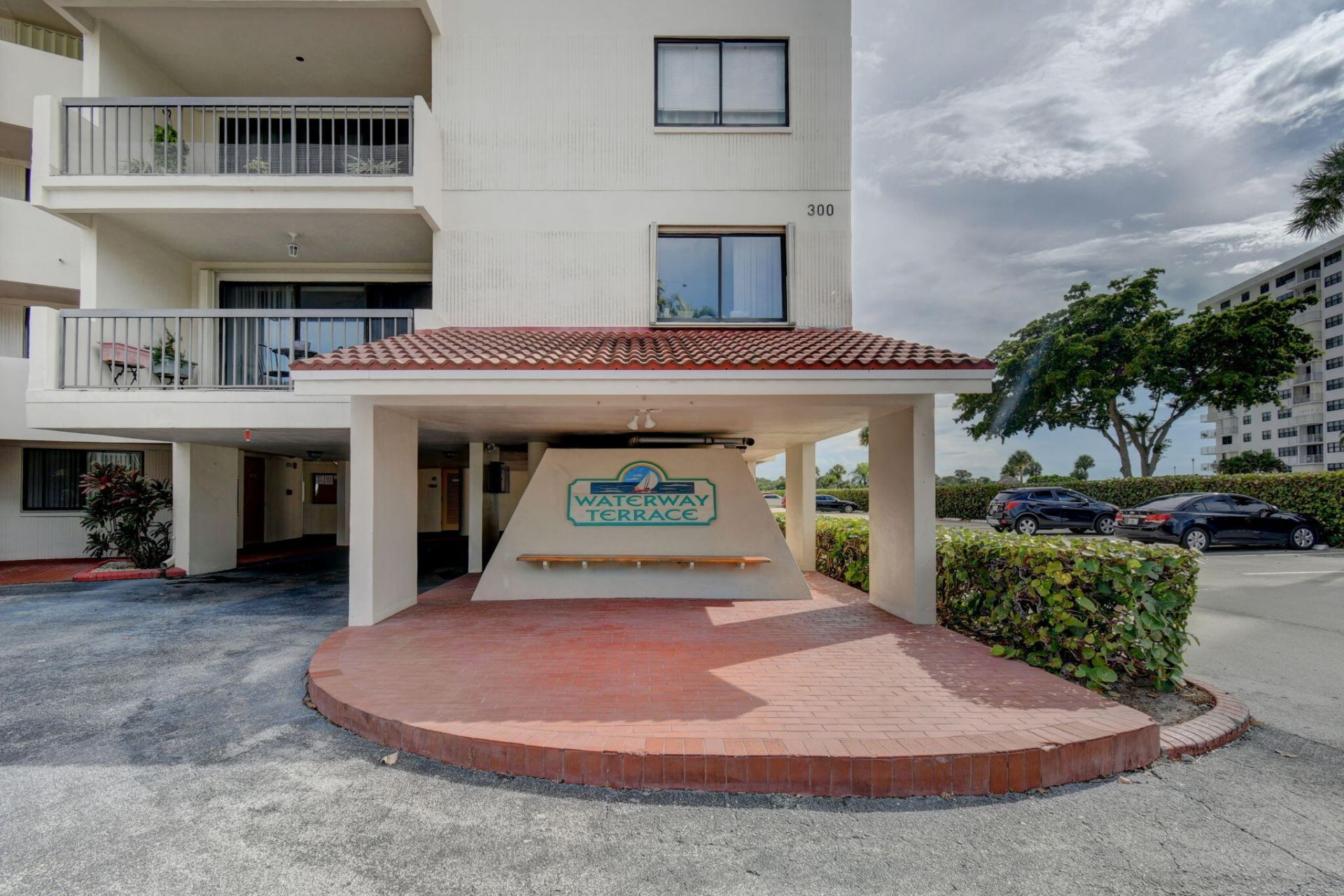 300 Golfview Road, Unit 407, North Palm Beach, FL 33408 Photo