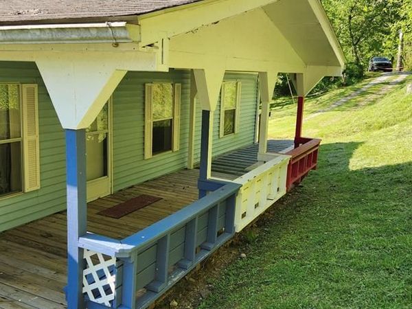 241 Robinson, Littleton, WV 26581