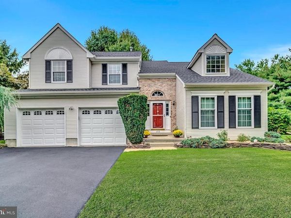 222 IVANHOE DRIVE, ROBBINSVILLE, NJ 08691