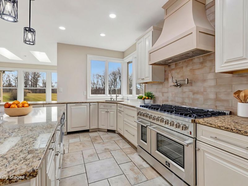 2424 Royal Castle Way, Union, KY 41091 Photo 17