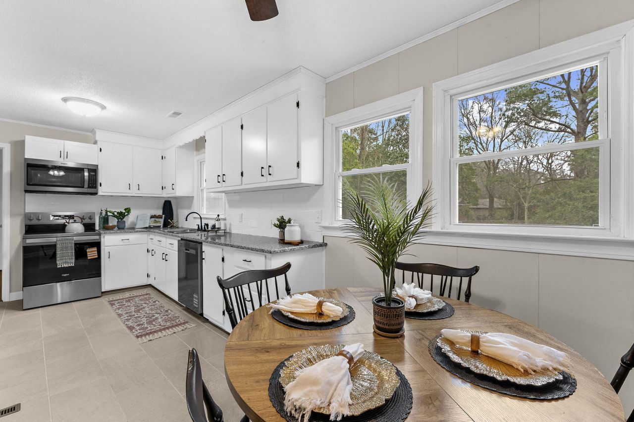 204 Falcon Drive Photo 18