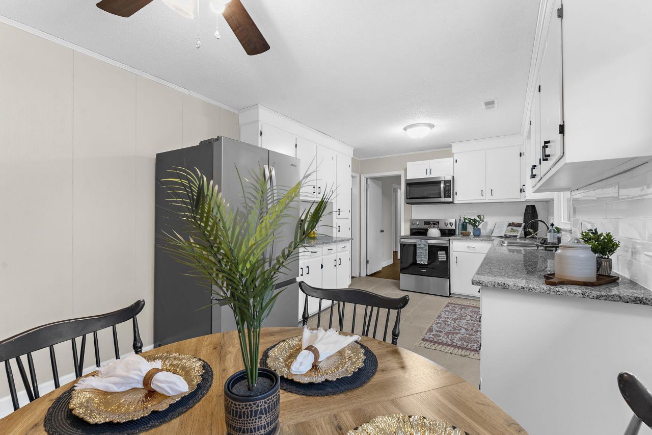 204 Falcon Drive Photo 19