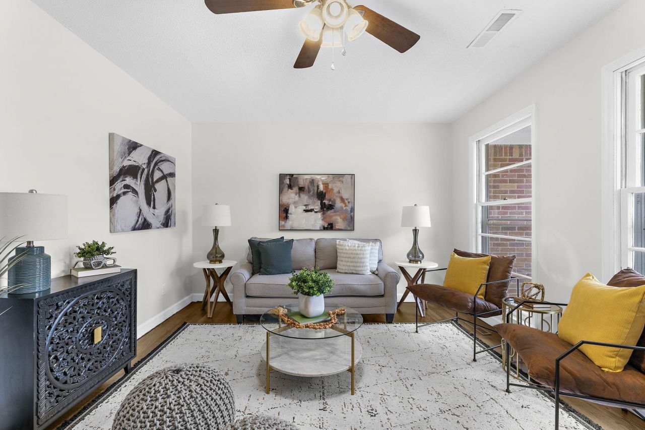 204 Falcon Drive Photo 9