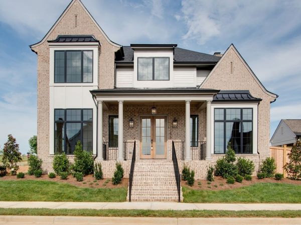 106 Cardiff Drive , Thompsons Station, TN 37179