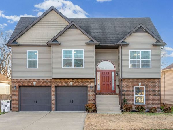 1382 Bruceton Dr , Clarksville, TN 37042