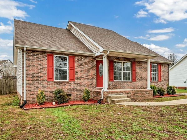 327 N Harris Rd , Portland, TN 37148