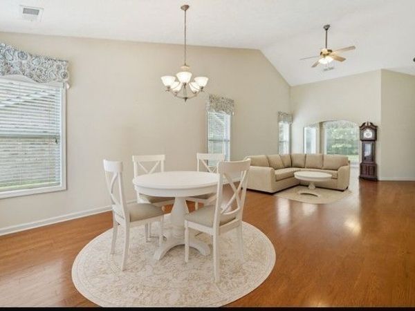 145 Plymouth Dr , Lebanon, TN 37087