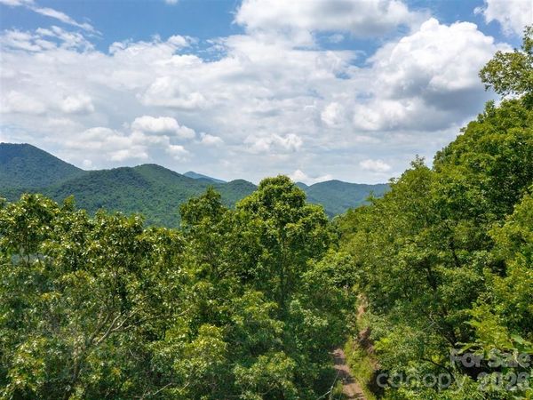 000 Quiet Cove Road , Sylva, NC 28779