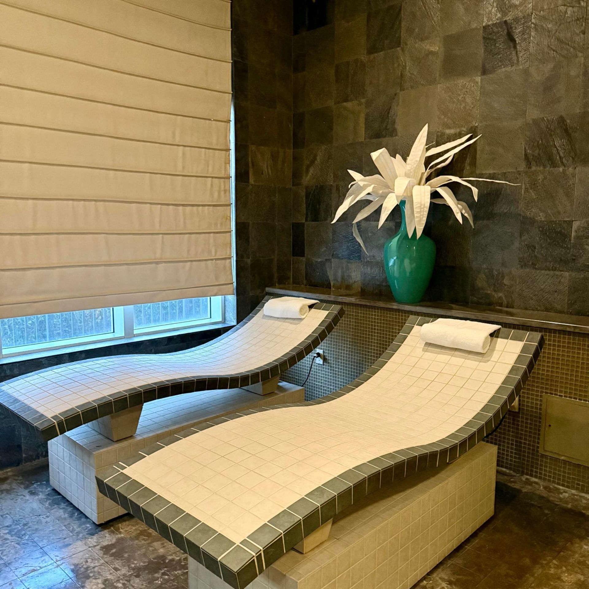 3800 N Ocean Drive, Unit 2050, Singer Island, FL 33404 Photo