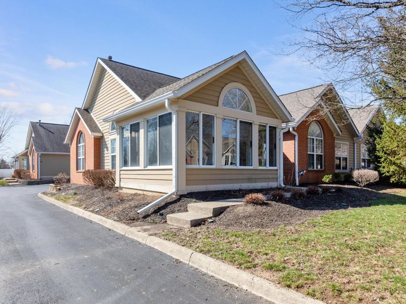 93 Green Lane , Pickerington, OH 43147 Photo 2