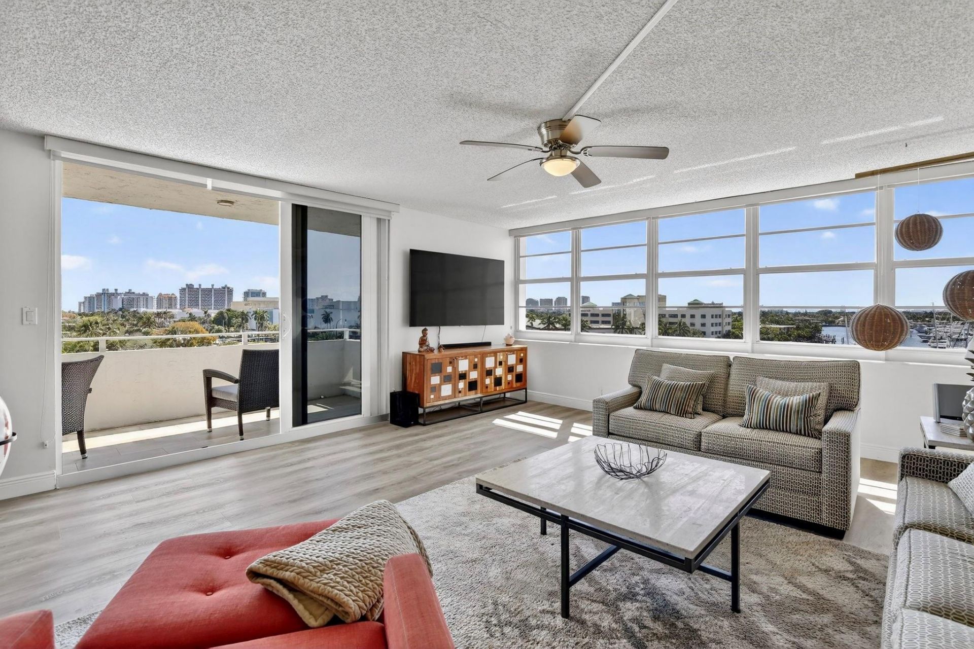 1160 N Federal Highway, Unit 714, Fort Lauderdale, FL 33304 Photo