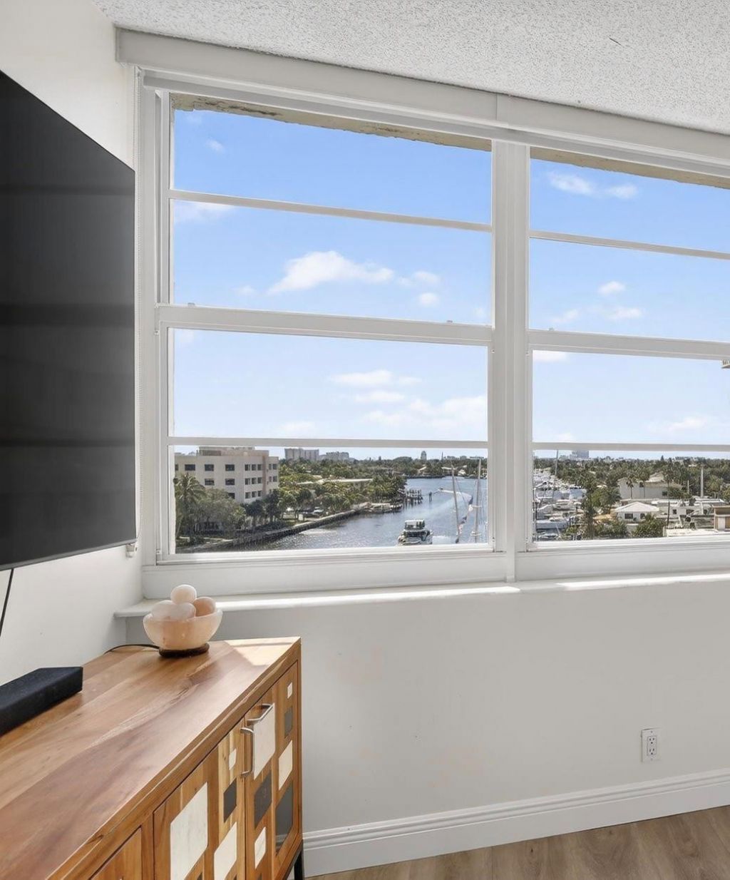 1160 N Federal Highway, Unit 714, Fort Lauderdale, FL 33304 Photo