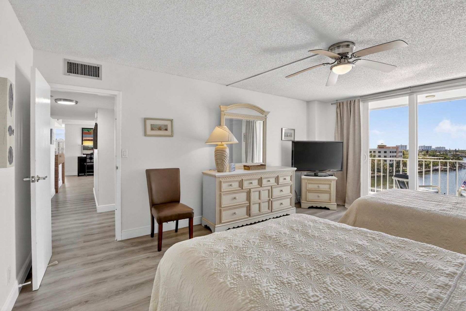 1160 N Federal Highway, Unit 714, Fort Lauderdale, FL 33304 Photo