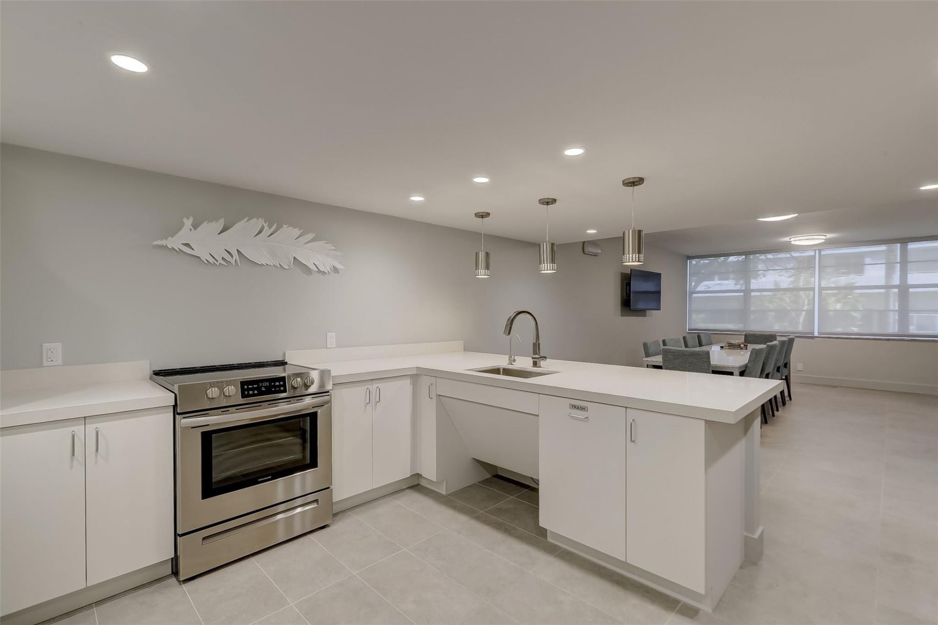 1160 N Federal Highway, Unit 714, Fort Lauderdale, FL 33304 Photo