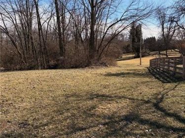 1315 Greystone Drive, Springfield, OH 45503