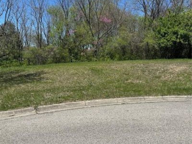 2439 Greystone Lane, Springfield, OH 45503 Photo 1