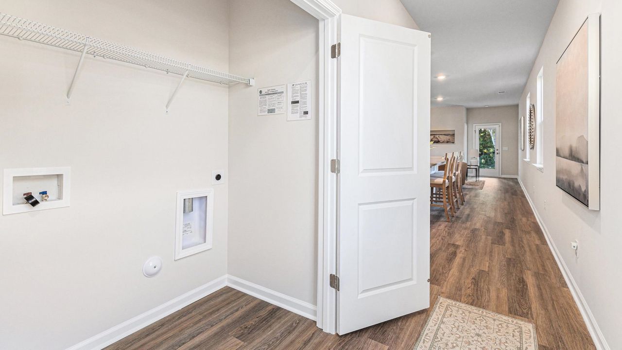 212 Spruce Grouse Dr  Photo 5