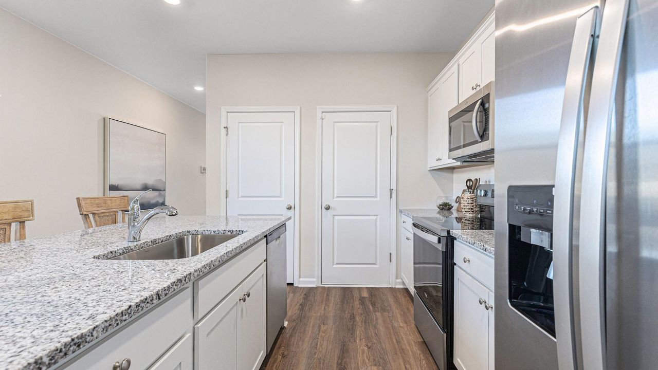 212 Spruce Grouse Dr  Photo 7