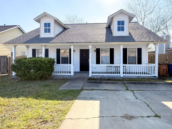 6907 Stonleigh PL, Austin, TX 78744