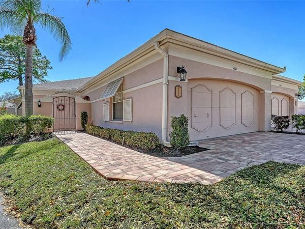 5521 CHANTECLAIRE, Unit 21, SARASOTA, FL 34235