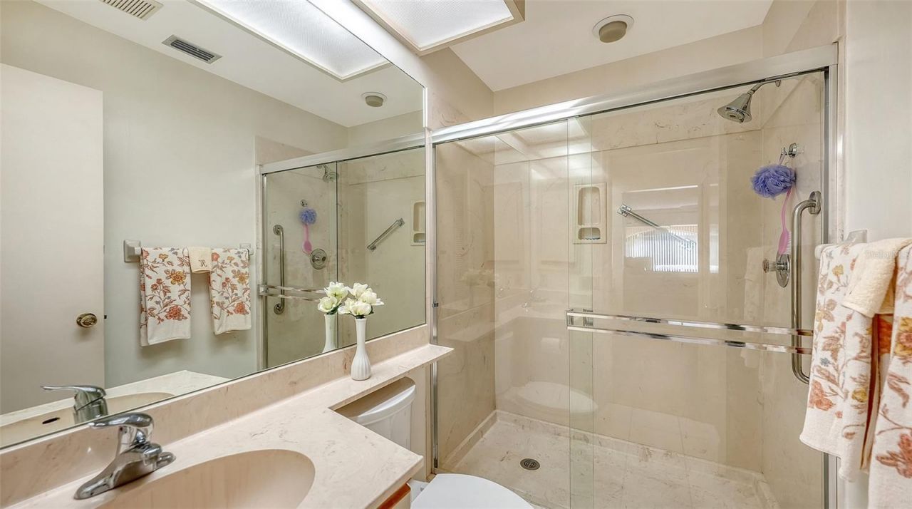 5521 Chanteclaire, Unit 21, Sarasota, FL 34235 Photo
