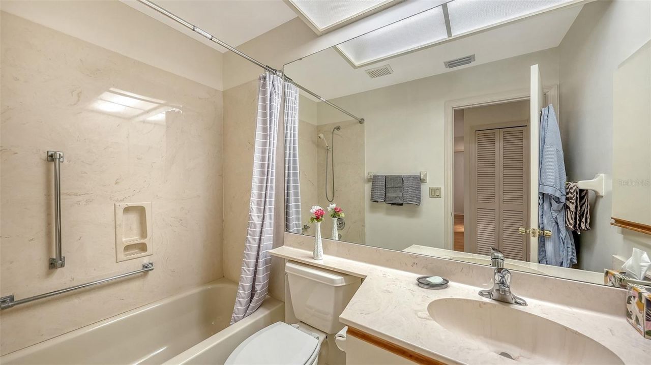 5521 Chanteclaire, Unit 21, Sarasota, FL 34235 Photo