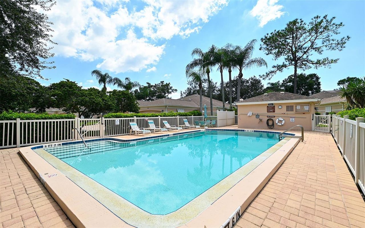5521 Chanteclaire, Unit 21, Sarasota, FL 34235 Photo