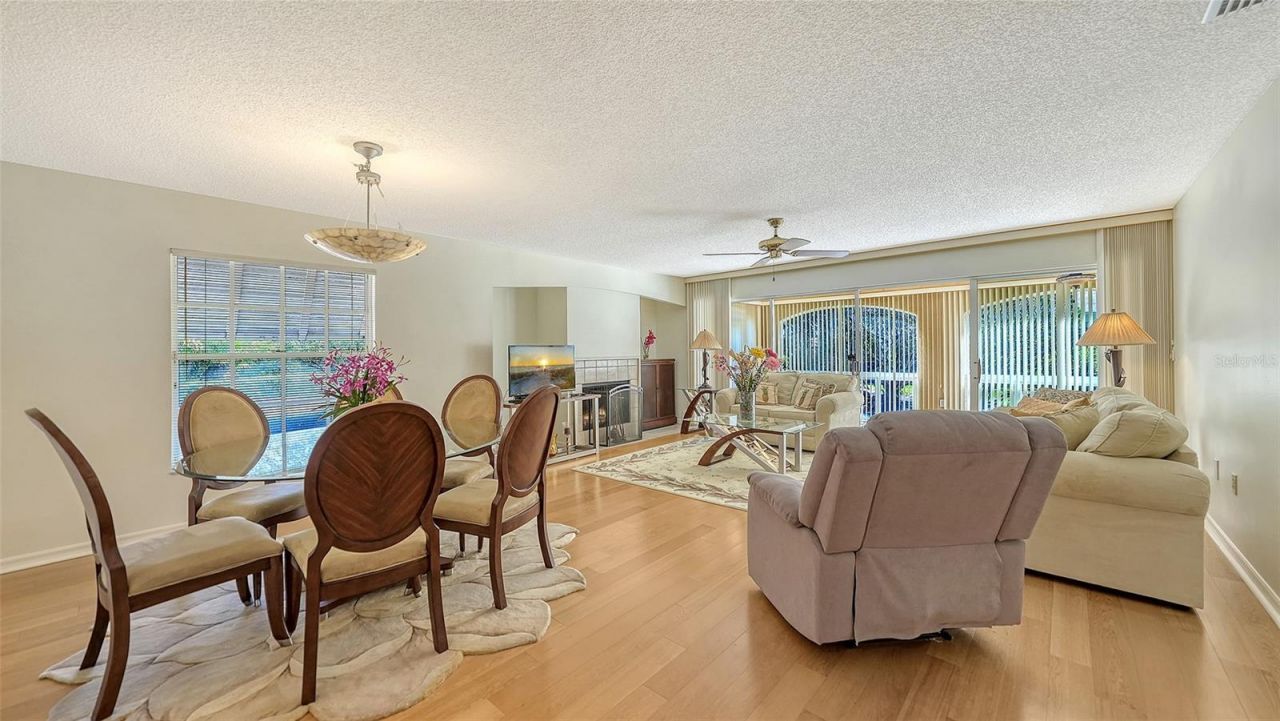 5521 Chanteclaire, Unit 21, Sarasota, FL 34235 Photo