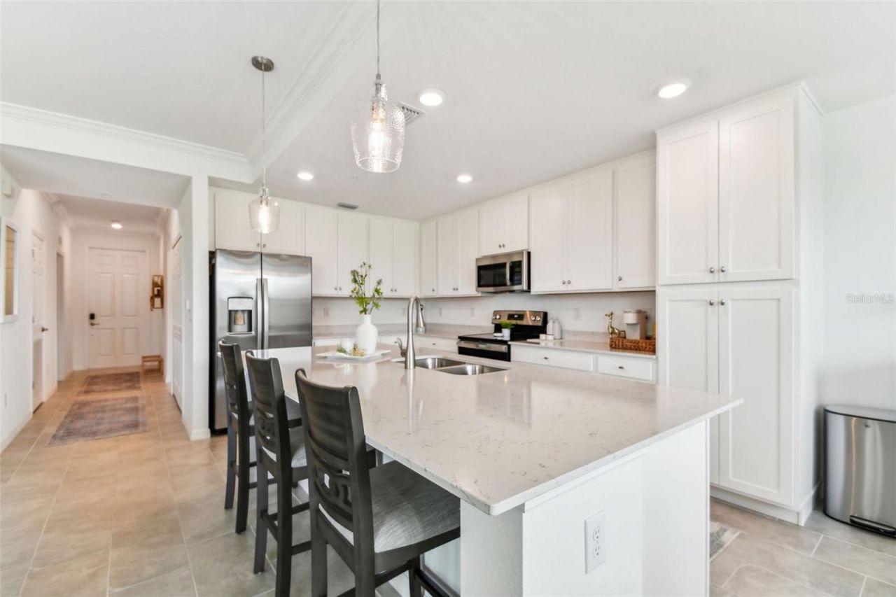 18114 Gawthrop Drive, Unit 106, Bradenton, FL 34211 Photo