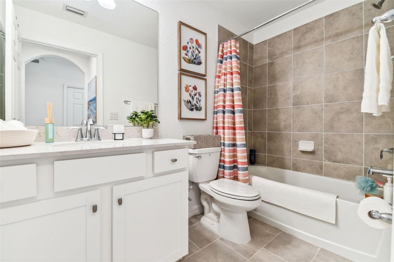 18114 Gawthrop Drive, Unit 106, Bradenton, FL 34211 Photo