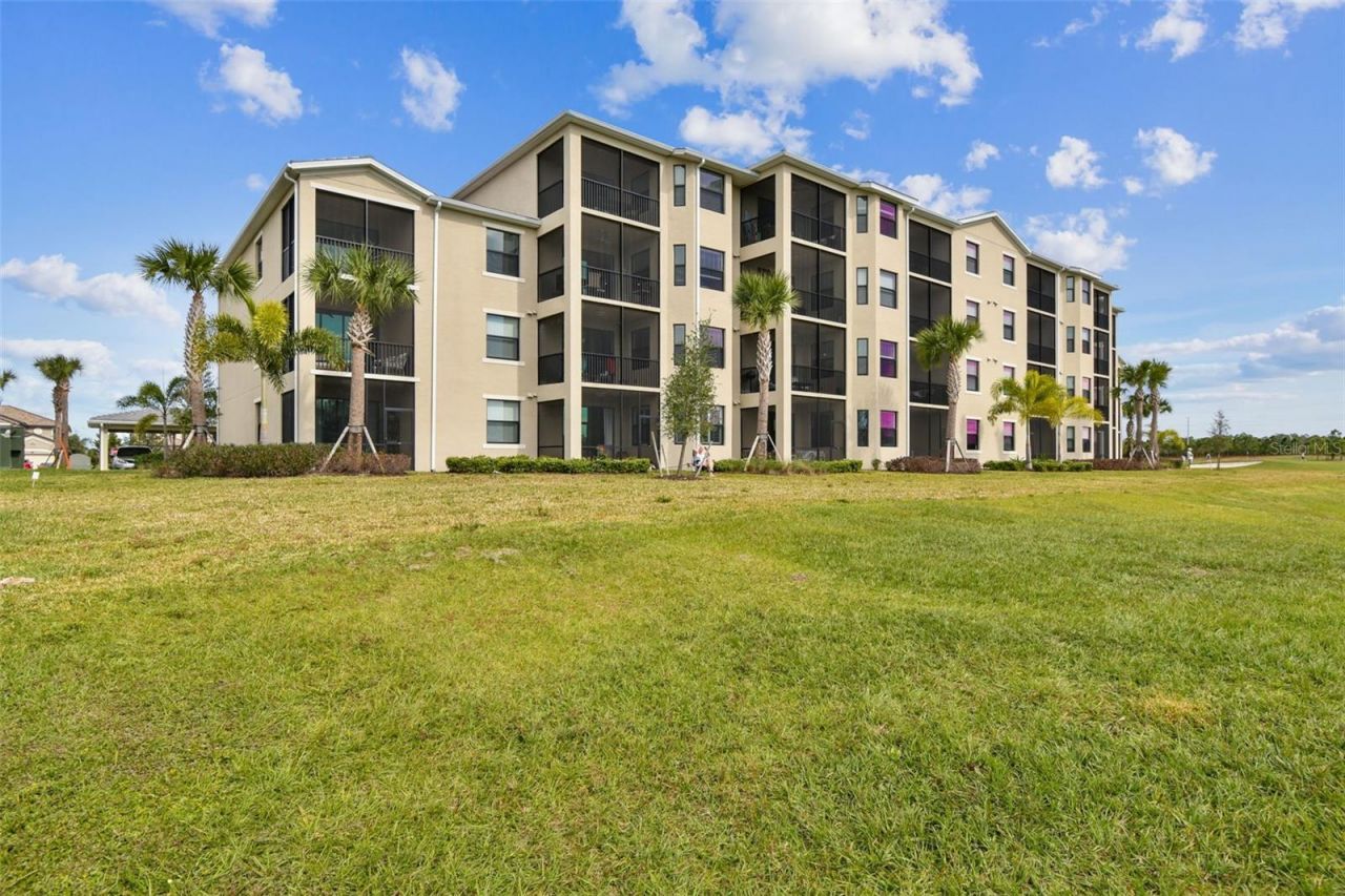 18114 Gawthrop Drive, Unit 106, Bradenton, FL 34211 Photo