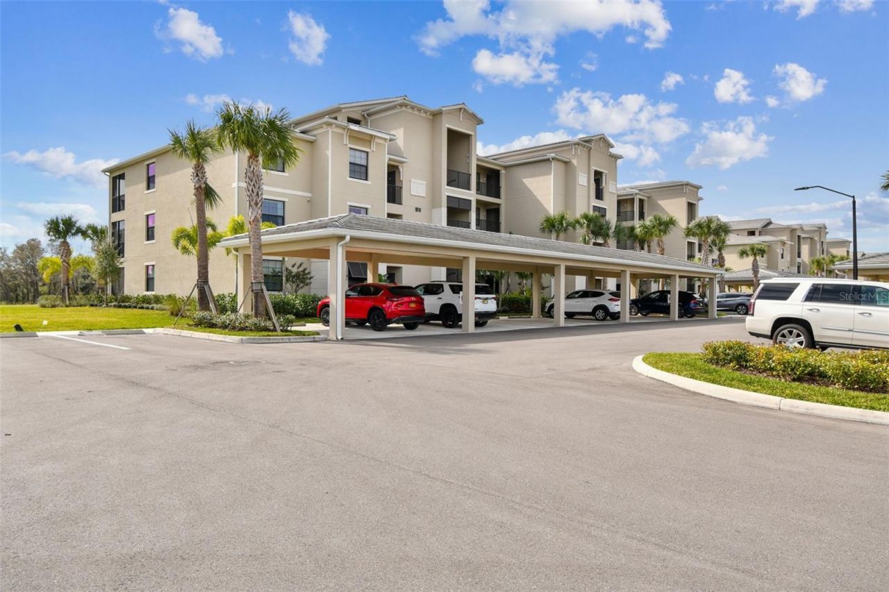 18114 Gawthrop Drive, Unit 106, Bradenton, FL 34211 Photo