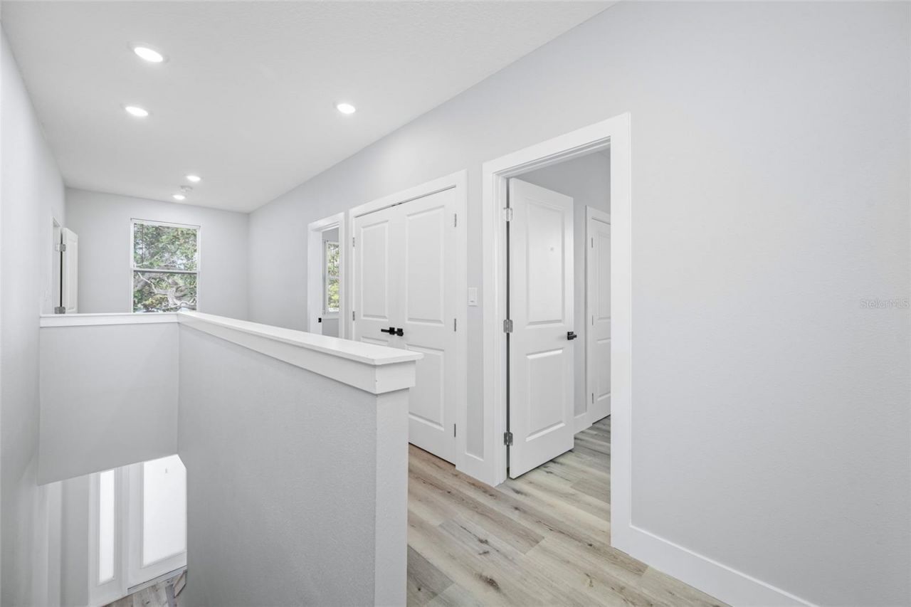 1039 53rd Avenue N, Saint Petersburg, FL 33703 Photo