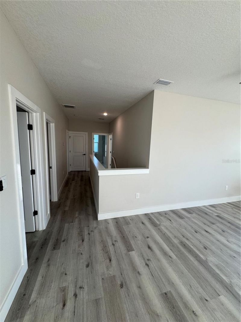 1039 53rd Avenue N, Saint Petersburg, FL 33703 Photo