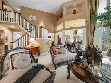 709 NE Lake Pointe Drive, Lee's Summit, MO 64064