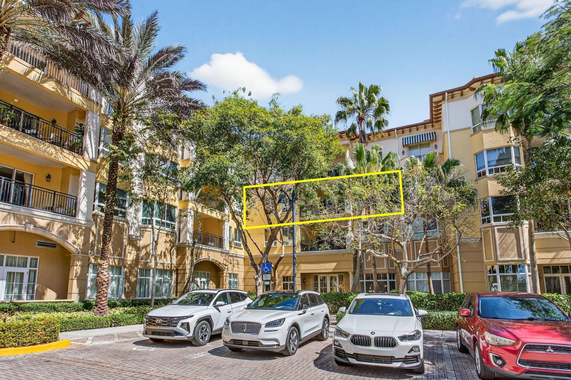 16102 Emerald Estates Dr, Unit 325, Weston, FL 33331 Photo