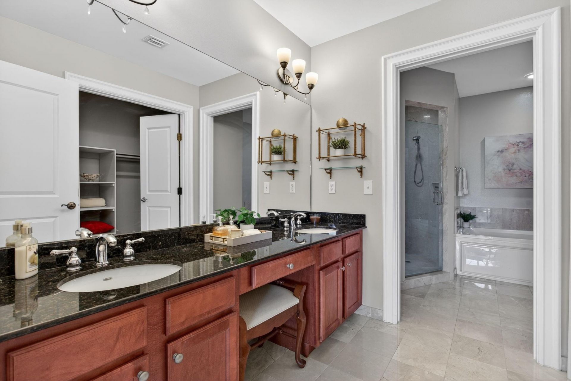 16102 Emerald Estates Dr, Unit 325, Weston, FL 33331 Photo