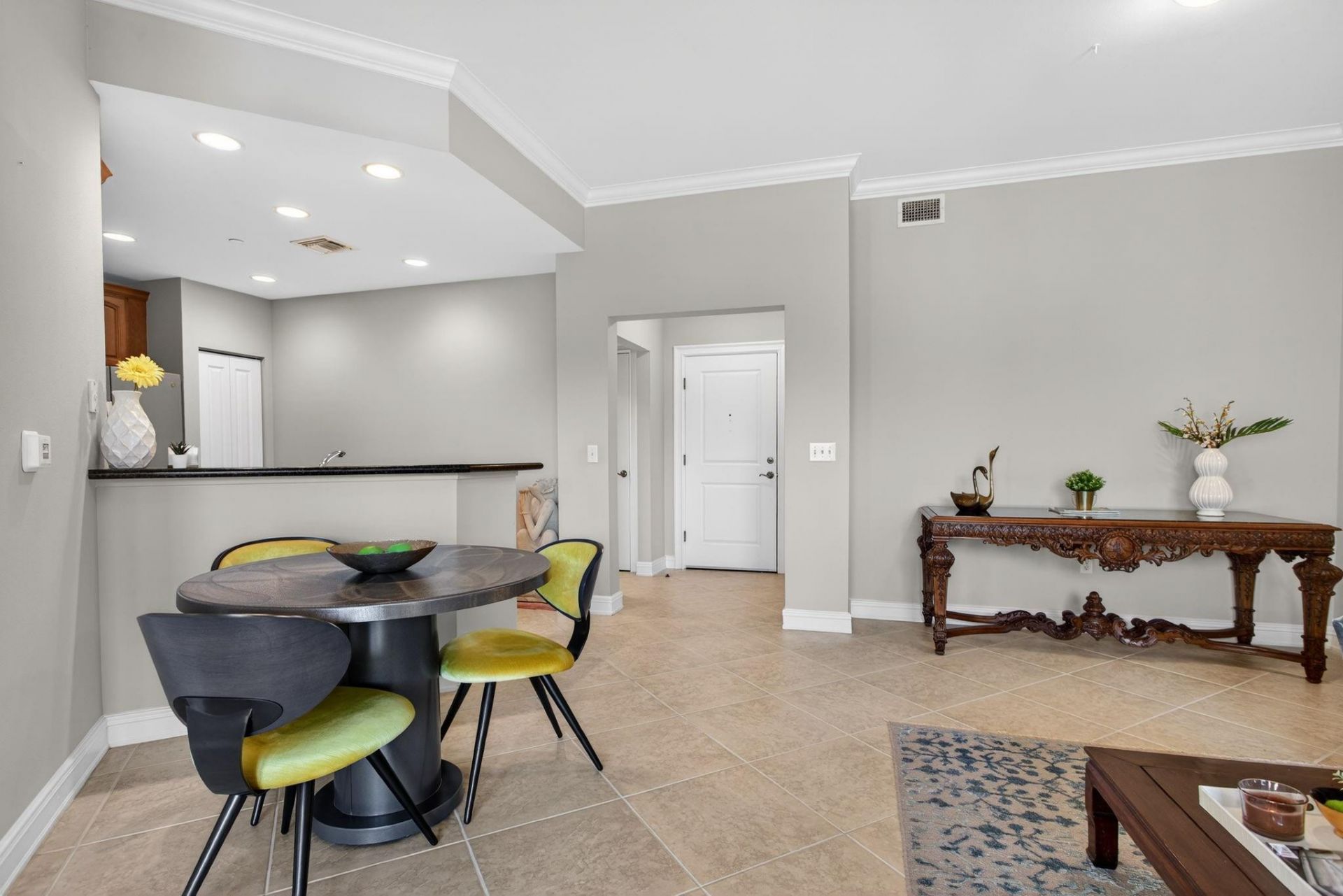 16102 Emerald Estates Dr, Unit 325, Weston, FL 33331 Photo