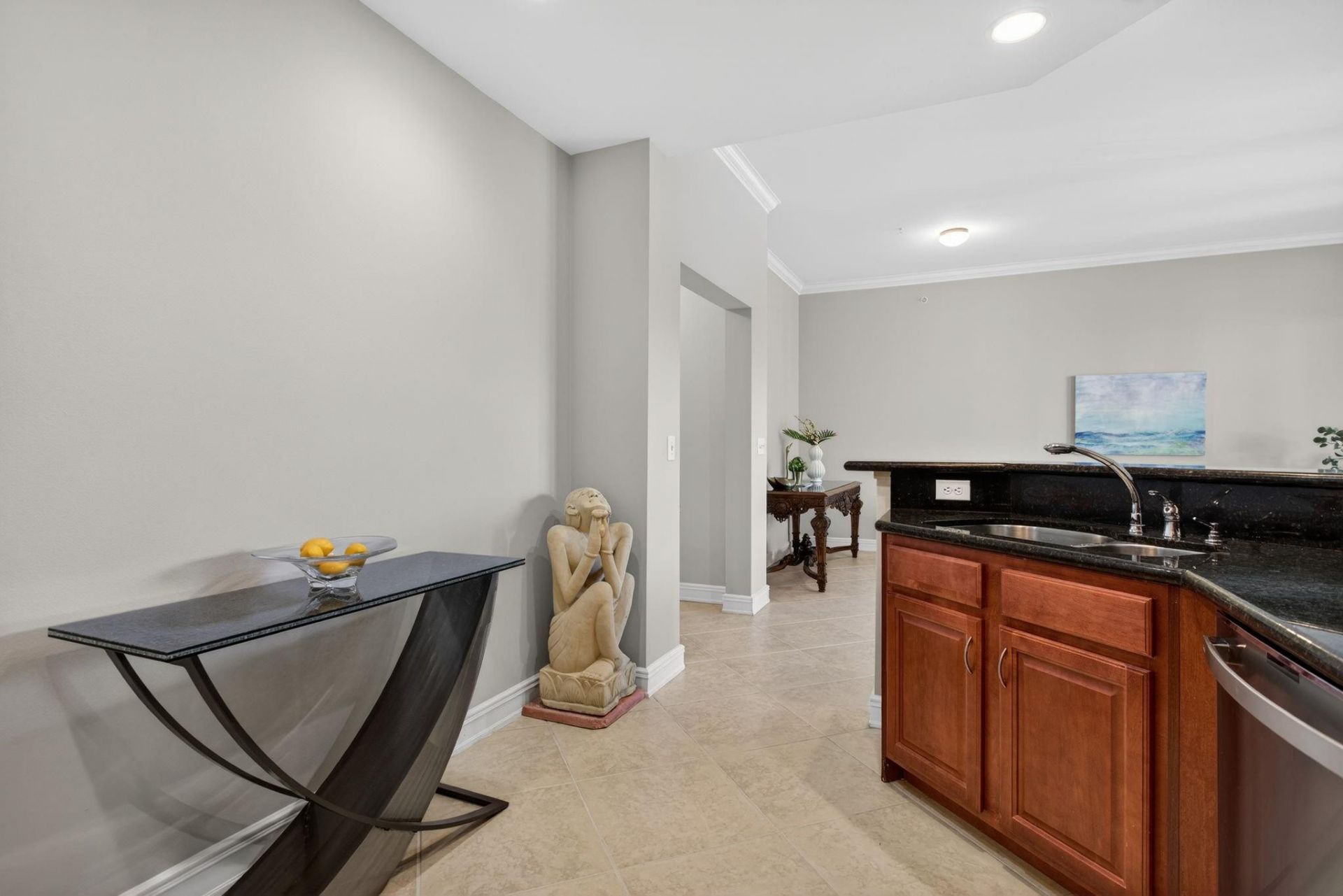 16102 Emerald Estates Dr, Unit 325, Weston, FL 33331 Photo