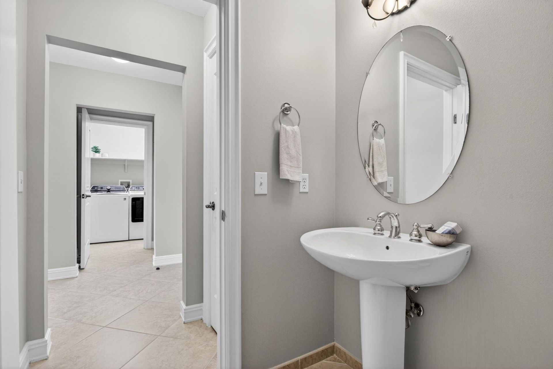 16102 Emerald Estates Dr, Unit 325, Weston, FL 33331 Photo