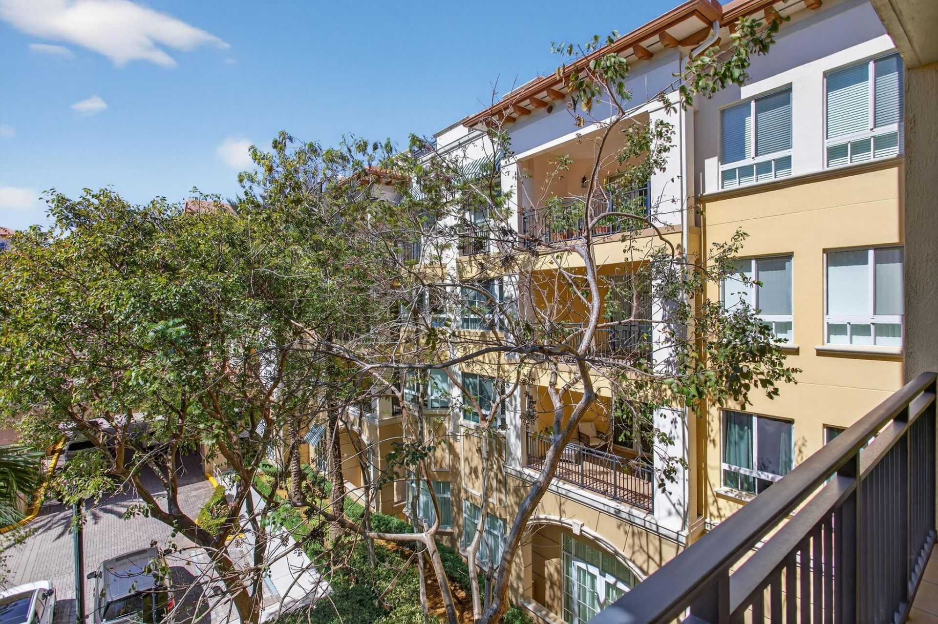 16102 Emerald Estates Dr, Unit 325, Weston, FL 33331 Photo