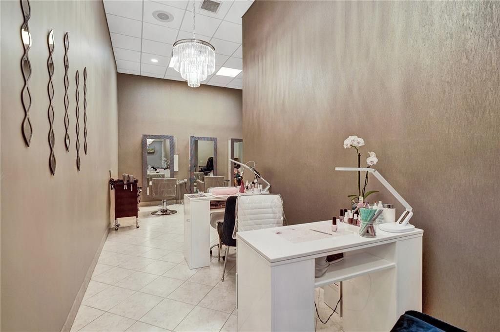 16102 Emerald Estates Dr, Unit 325, Weston, FL 33331 Photo