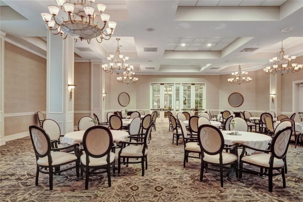 16102 Emerald Estates Dr, Unit 325, Weston, FL 33331 Photo