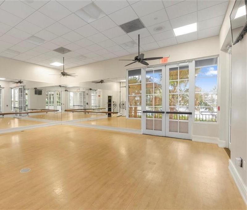 16102 Emerald Estates Dr, Unit 325, Weston, FL 33331 Photo