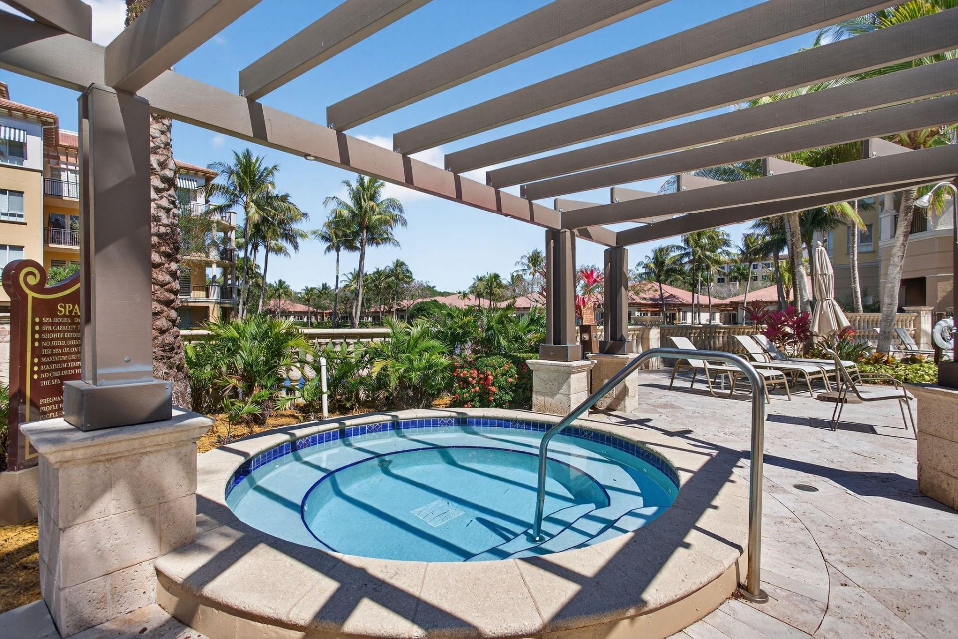 16102 Emerald Estates Dr, Unit 325, Weston, FL 33331 Photo