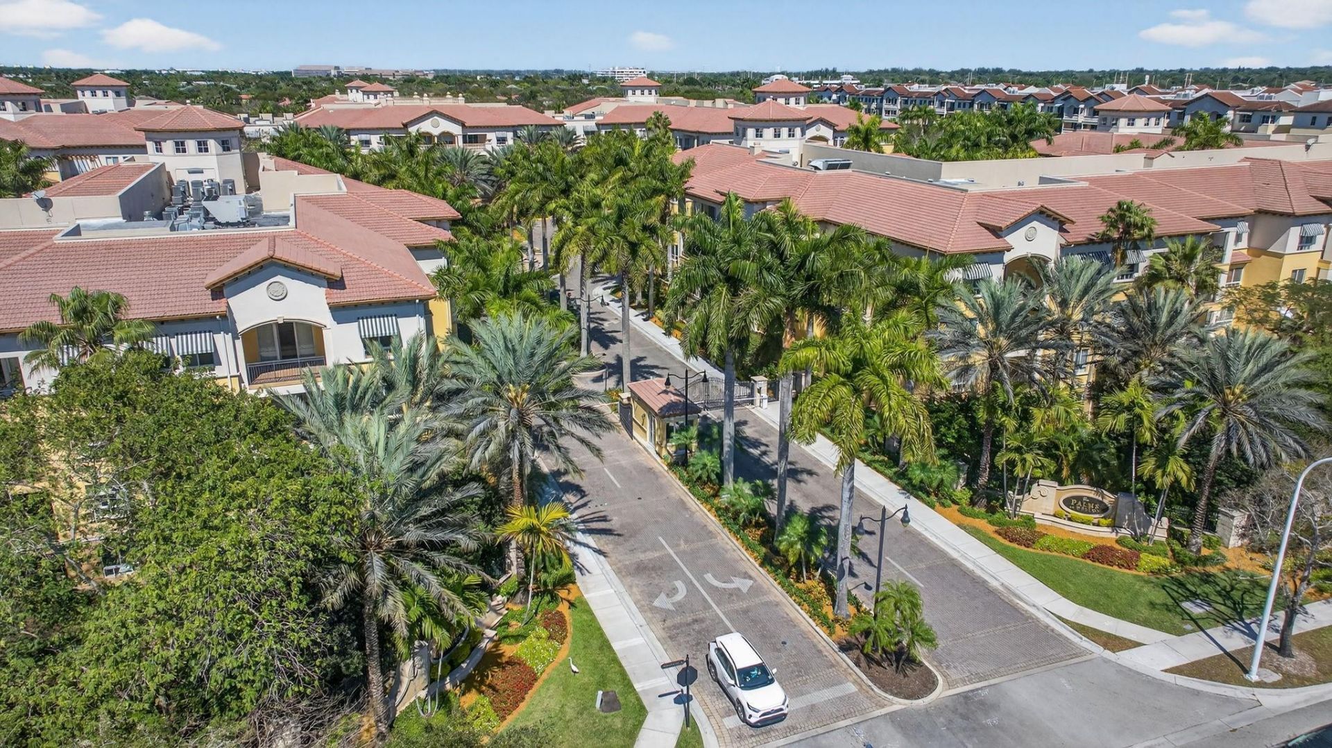 16102 Emerald Estates Dr, Unit 325, Weston, FL 33331 Photo