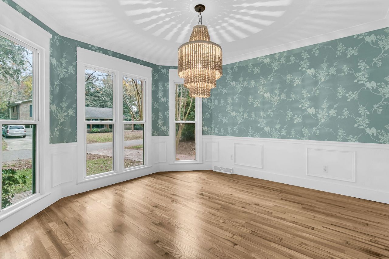 1830 Kempton Avenue Photo 11